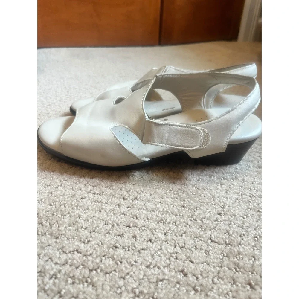 SAS Tripad Comfort White Leather Low Wedge Sandal Hook Loop Strap Womens 9.5 W